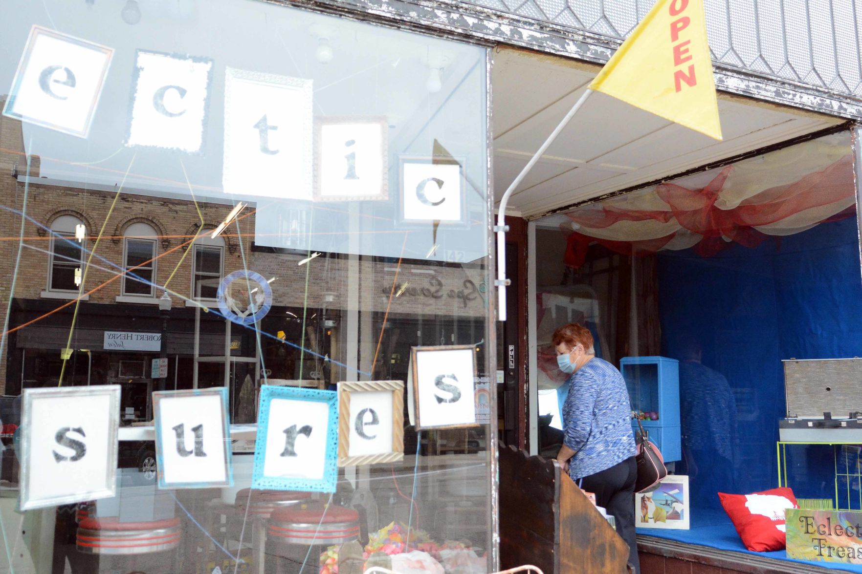 Baraboo businesses open Thursday under new guidelines